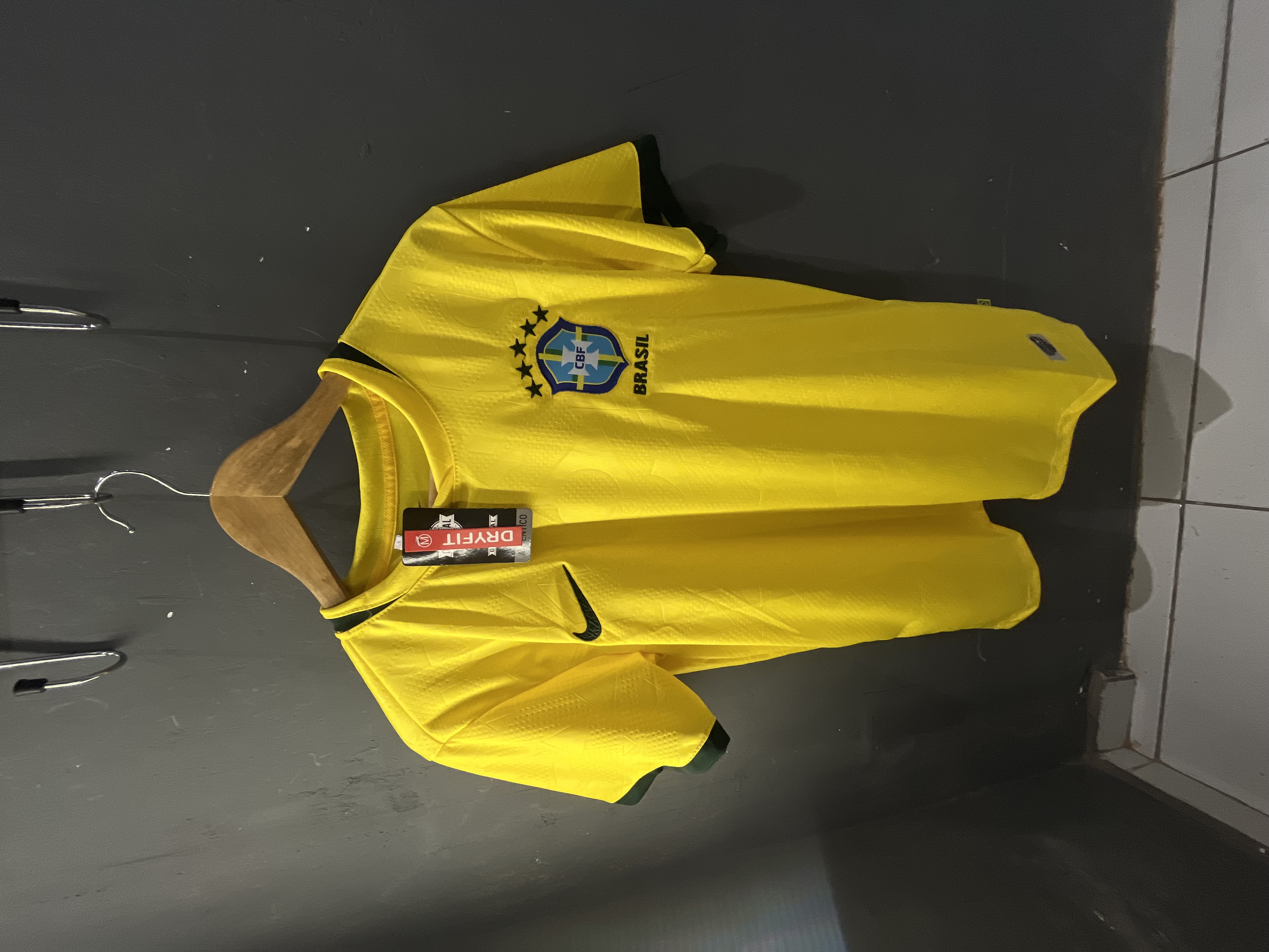 camisa do brasil 3D - amarela